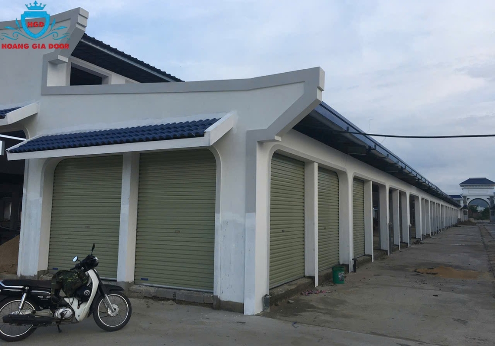 THI CÔNG CỬA CUỐN CHỢ QUẢNG NGÃI