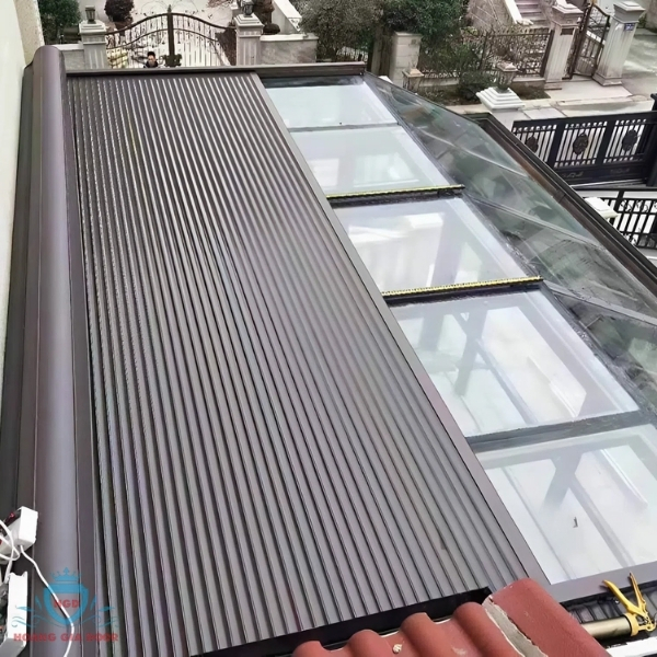 Cửa cuốn hợp kim nhôm