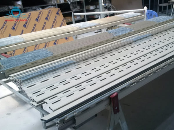 Sản xuất cửa cuốn